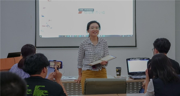 图10-指导老师.jpg 图10-指导老师.jpg