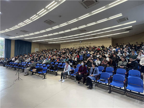 1615947320805887.jpg 图1 20级本科生年级大会.jpg