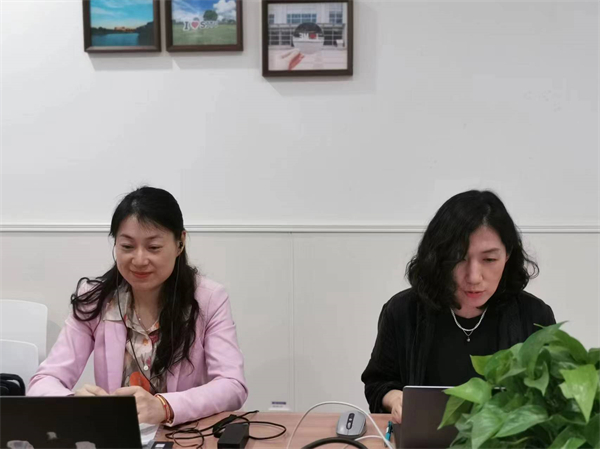 1715607150539535.jpg 图2 直播现场.jpg