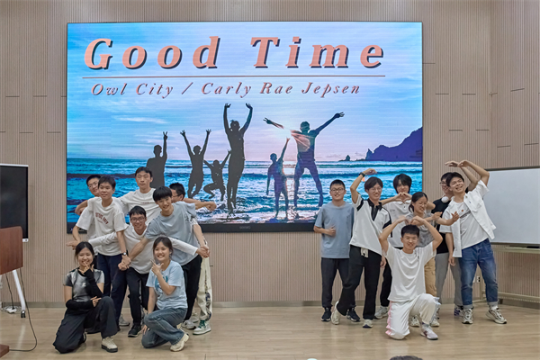 1716693506274594.jpg 图2节目表演.jpg