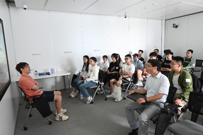 1751627774173251.jpg 校友董勇在座谈会上发言_resized.jpg