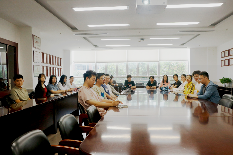 1753961064798584.png 图1+全体照_resized.png